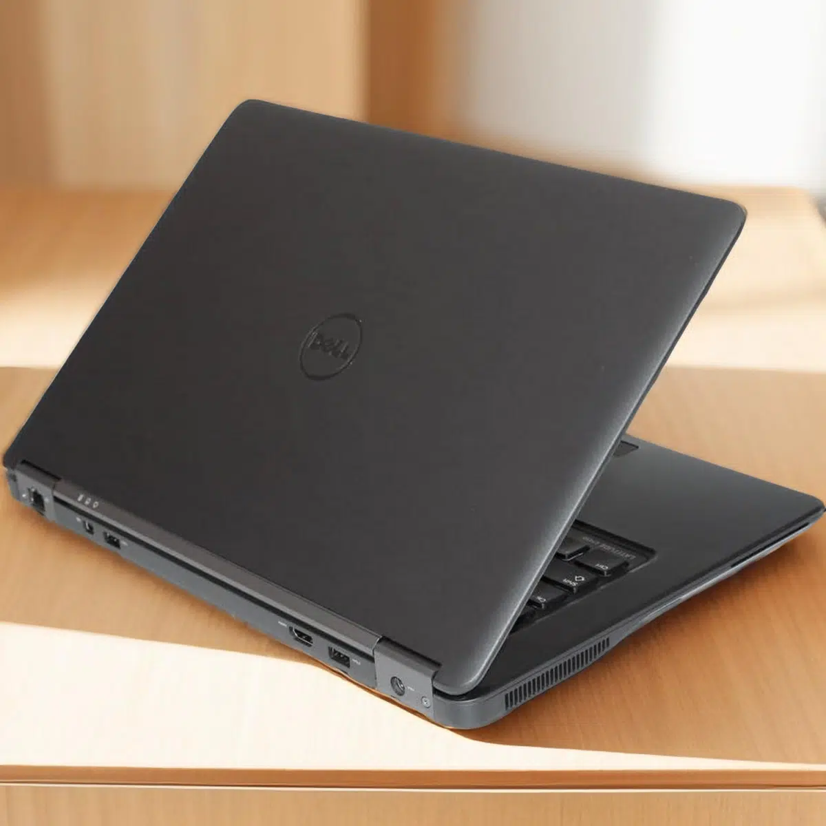 DELL LATITUDE E7450 i5 5TH GEN PROCESSOR | 8GB RAM | 256GB SSD | 14" FHD SCREEN | DP | BACKLIT KEYBOARD DELL LAPTOP